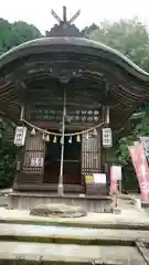 高座神社の本殿