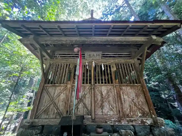 嚴島神社の{uncategorized: "未分類", other: "その他", undefined: "問題あり", building: "その他建物", grave: "お墓", sacred_gate: "鳥居", guardian: "狛犬", statue: "像", buddha: "仏像", history: "歴史", nature: "自然", garden: "庭園", animal: "動物", pagoda: "塔", temizu: "手水舎", mountain_gate: "山門・神門", sanctuary: "本殿・本堂", subordinate: "末社・摂社", art: "芸術", scenery: "景色", jizo: "地蔵", ema: "絵馬", goshuin: "御朱印", omikuji: "おみくじ", items: "授与品その他", amulet: "お守り", goshuincho: "御朱印帳", eats: "食事", festival: "お祭り", votive_dance: "神楽", shichigosan: "七五三参", wedding: "結婚式", experience: "体験その他", initially: "初詣", around: "周辺", anti_infection: "感染症対策"}