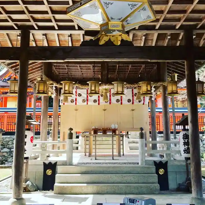 丹生官省符神社の本殿・本堂