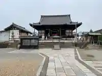 家原寺の本殿・本堂