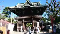 題経寺（柴又帝釈天）の山門