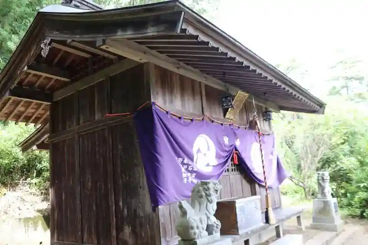 大六天麻王神社の本殿・本堂