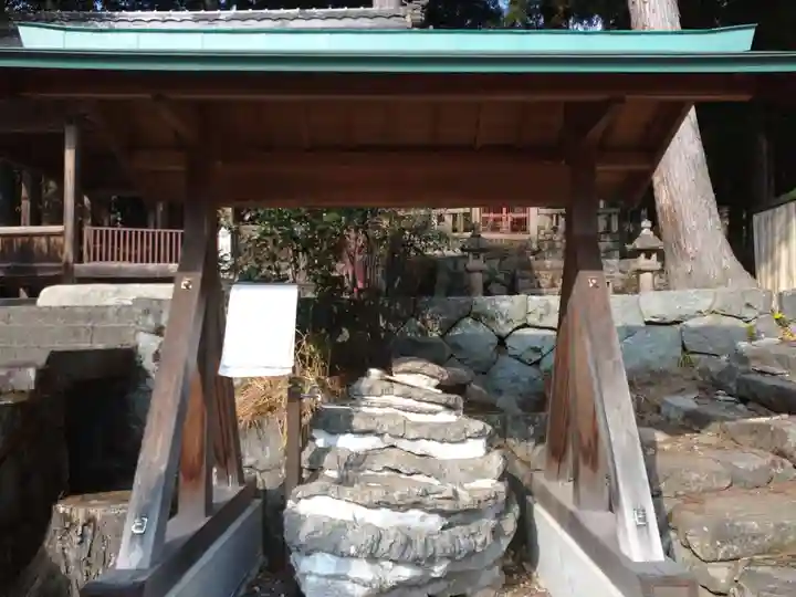 籠神社の手水舎