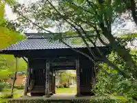 龍蔵寺の山門・神門