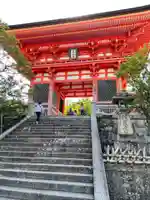 清水寺の山門・神門