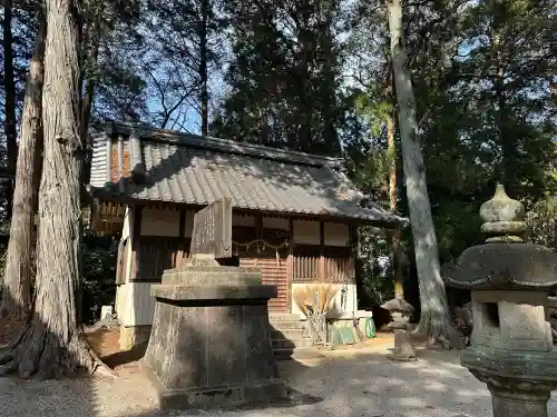 圡生神社の{uncategorized: "未分類", other: "その他", undefined: "問題あり", building: "その他建物", grave: "お墓", sacred_gate: "鳥居", guardian: "狛犬", statue: "像", buddha: "仏像", history: "歴史", nature: "自然", garden: "庭園", animal: "動物", pagoda: "塔", temizu: "手水舎", mountain_gate: "山門・神門", sanctuary: "本殿・本堂", subordinate: "末社・摂社", art: "芸術", scenery: "景色", jizo: "地蔵", ema: "絵馬", goshuin: "御朱印", omikuji: "おみくじ", items: "授与品その他", amulet: "お守り", goshuincho: "御朱印帳", eats: "食事", festival: "お祭り", votive_dance: "神楽", shichigosan: "七五三参", wedding: "結婚式", experience: "体験その他", initially: "初詣", around: "周辺", anti_infection: "感染症対策"}