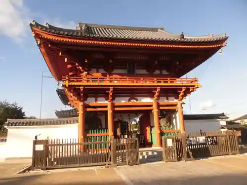 喜光寺の山門