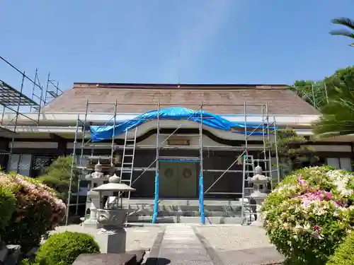 慶明寺の本殿・本堂