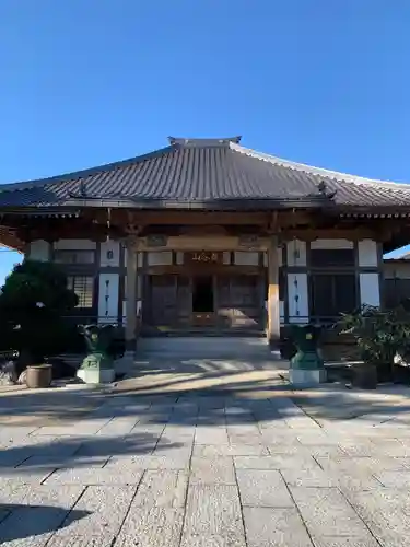 松岳寺の本殿・本堂