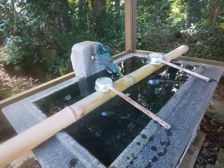堀出神社の手水舎
