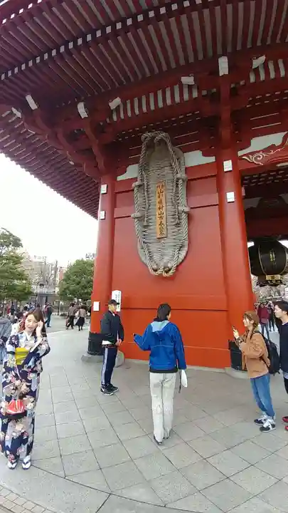 浅草寺の山門・神門
