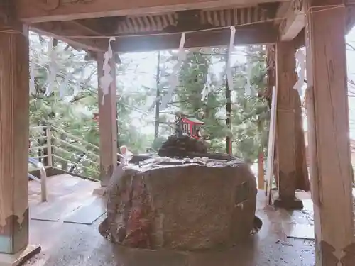 新倉富士浅間神社の手水舎