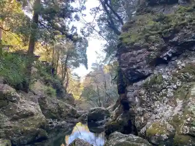元伊勢天岩戸神社の{uncategorized: "未分類", other: "その他", undefined: "問題あり", building: "その他建物", grave: "お墓", sacred_gate: "鳥居", guardian: "狛犬", statue: "像", buddha: "仏像", history: "歴史", nature: "自然", garden: "庭園", animal: "動物", pagoda: "塔", temizu: "手水舎", mountain_gate: "山門・神門", sanctuary: "本殿・本堂", subordinate: "末社・摂社", art: "芸術", scenery: "景色", jizo: "地蔵", ema: "絵馬", goshuin: "御朱印", omikuji: "おみくじ", items: "授与品その他", amulet: "お守り", goshuincho: "御朱印帳", eats: "食事", festival: "お祭り", votive_dance: "神楽", shichigosan: "七五三参", wedding: "結婚式", experience: "体験その他", initially: "初詣", around: "周辺", anti_infection: "感染症対策"}