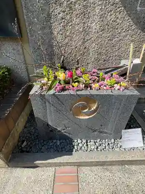 飛行神社の手水舎