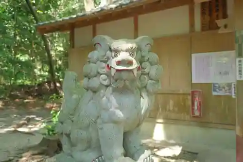 花窟神社の狛犬