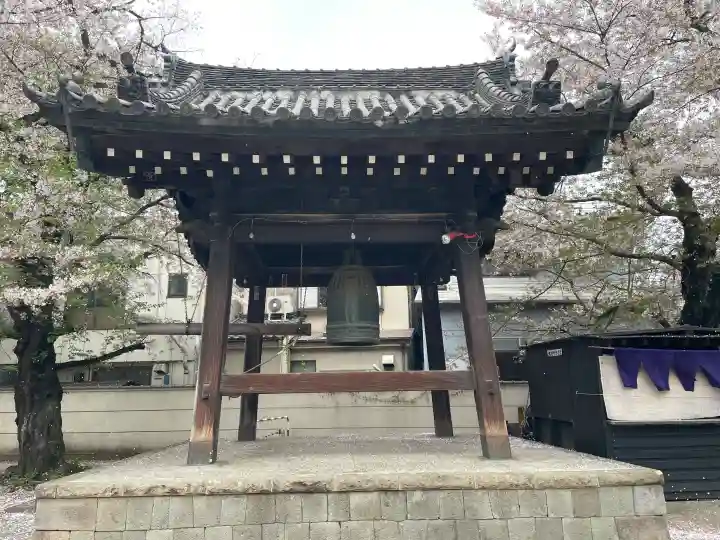 蓮馨寺の{uncategorized: "未分類", other: "その他", undefined: "問題あり", building: "その他建物", grave: "お墓", sacred_gate: "鳥居", guardian: "狛犬", statue: "像", buddha: "仏像", history: "歴史", nature: "自然", garden: "庭園", animal: "動物", pagoda: "塔", temizu: "手水舎", mountain_gate: "山門・神門", sanctuary: "本殿・本堂", subordinate: "末社・摂社", art: "芸術", scenery: "景色", jizo: "地蔵", ema: "絵馬", goshuin: "御朱印", omikuji: "おみくじ", items: "授与品その他", amulet: "お守り", goshuincho: "御朱印帳", eats: "食事", festival: "お祭り", votive_dance: "神楽", shichigosan: "七五三参", wedding: "結婚式", experience: "体験その他", initially: "初詣", around: "周辺", anti_infection: "感染症対策"}