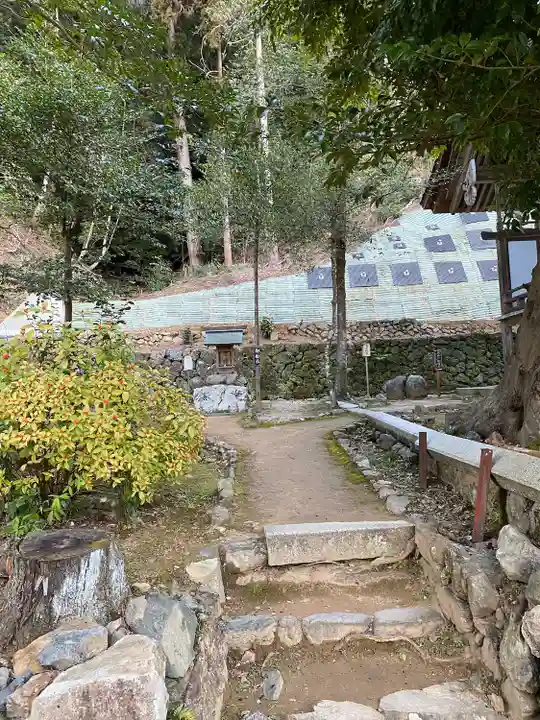 月読神社(松尾大社摂社)の末社・摂社