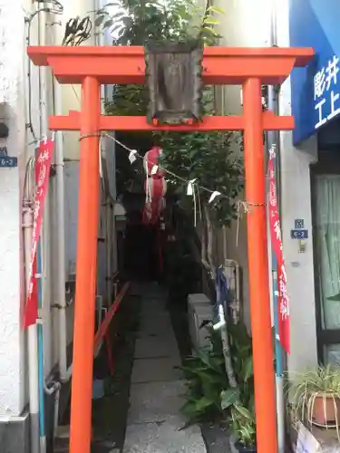 櫻稲荷神社の鳥居