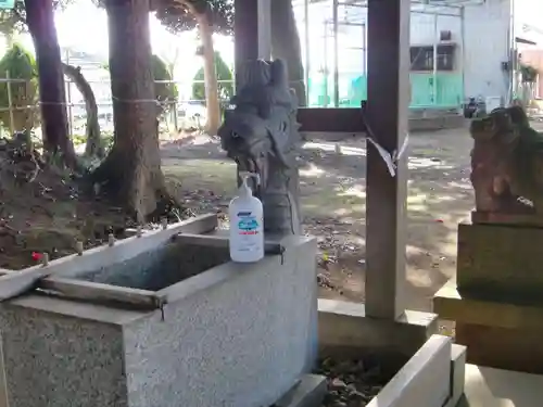 諏訪神社の手水舎