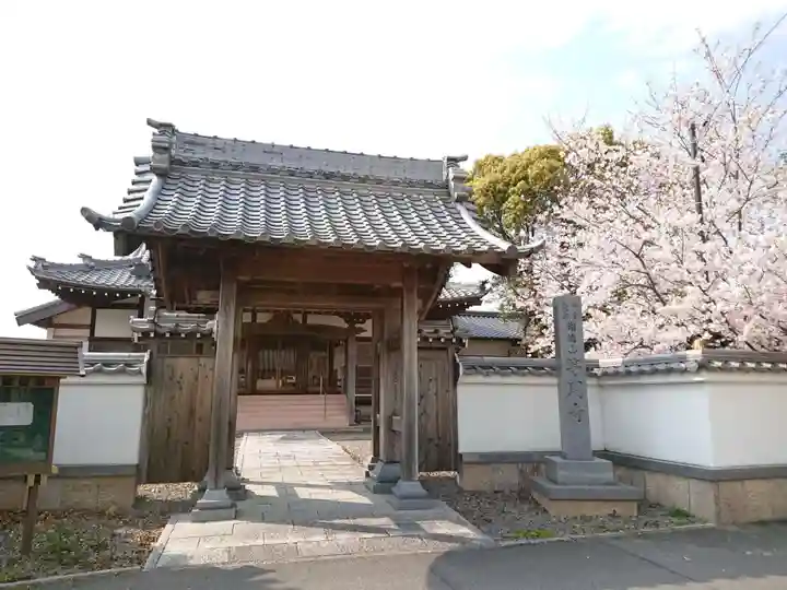 等周寺の山門・神門