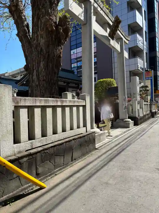 柏神社の{uncategorized: "未分類", other: "その他", undefined: "問題あり", building: "その他建物", grave: "お墓", sacred_gate: "鳥居", guardian: "狛犬", statue: "像", buddha: "仏像", history: "歴史", nature: "自然", garden: "庭園", animal: "動物", pagoda: "塔", temizu: "手水舎", mountain_gate: "山門・神門", sanctuary: "本殿・本堂", subordinate: "末社・摂社", art: "芸術", scenery: "景色", jizo: "地蔵", ema: "絵馬", goshuin: "御朱印", omikuji: "おみくじ", items: "授与品その他", amulet: "お守り", goshuincho: "御朱印帳", eats: "食事", festival: "お祭り", votive_dance: "神楽", shichigosan: "七五三参", wedding: "結婚式", experience: "体験その他", initially: "初詣", around: "周辺", anti_infection: "感染症対策"}