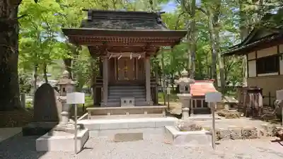 淺間神社（忍野八海）の末社・摂社