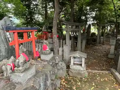 花山稲荷神社の末社・摂社