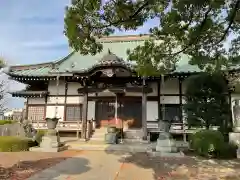 泉龍寺の本殿