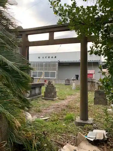 稲荷神社の鳥居