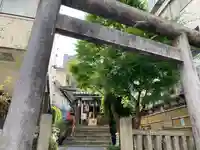 飯倉熊野神社の鳥居