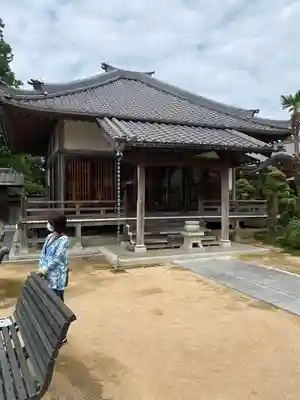 花山院菩提寺の本殿・本堂