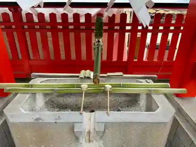 生島足島神社の手水舎