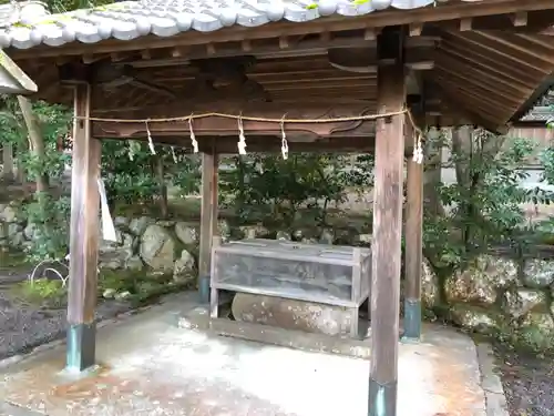 川田神社の手水舎