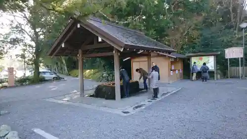 伊勢神宮外宮（豊受大神宮）の手水舎