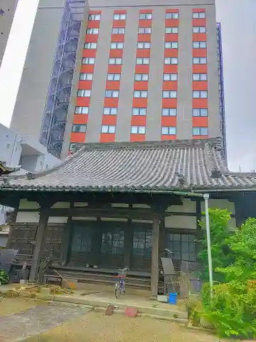 浄信寺の本殿・本堂