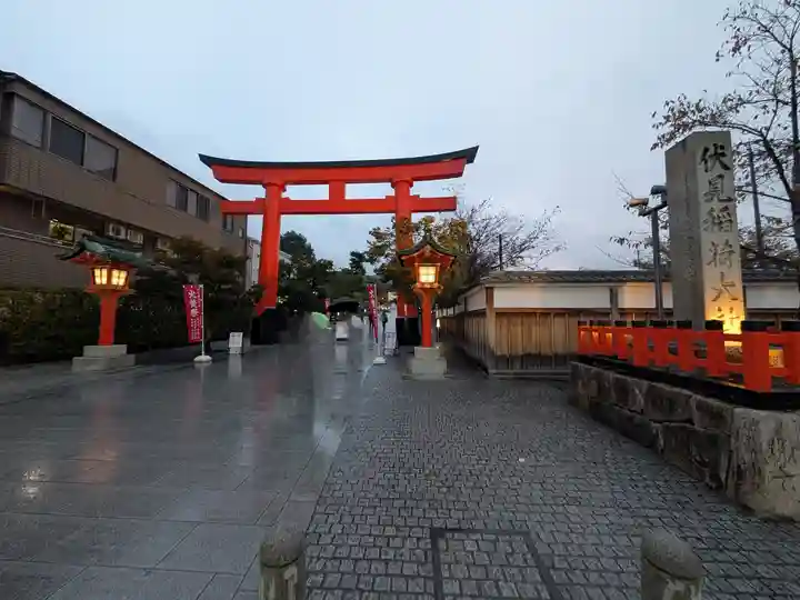 伏見稲荷大社(京都府)