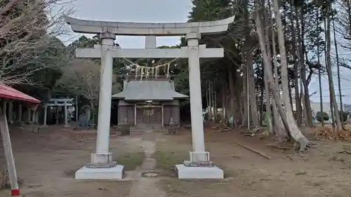 十二神社の鳥居