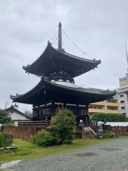 愛染堂勝鬘院の塔