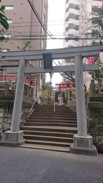 妻戀神社の鳥居