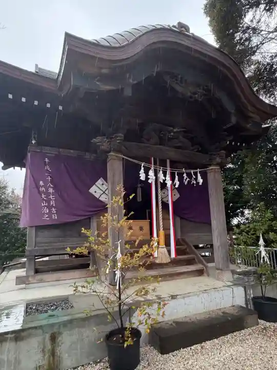 岩槻愛宕神社の{uncategorized: "未分類", other: "その他", undefined: "問題あり", building: "その他建物", grave: "お墓", sacred_gate: "鳥居", guardian: "狛犬", statue: "像", buddha: "仏像", history: "歴史", nature: "自然", garden: "庭園", animal: "動物", pagoda: "塔", temizu: "手水舎", mountain_gate: "山門・神門", sanctuary: "本殿・本堂", subordinate: "末社・摂社", art: "芸術", scenery: "景色", jizo: "地蔵", ema: "絵馬", goshuin: "御朱印", omikuji: "おみくじ", items: "授与品その他", amulet: "お守り", goshuincho: "御朱印帳", eats: "食事", festival: "お祭り", votive_dance: "神楽", shichigosan: "七五三参", wedding: "結婚式", experience: "体験その他", initially: "初詣", around: "周辺", anti_infection: "感染症対策"}