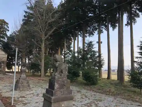 杉原神社の狛犬