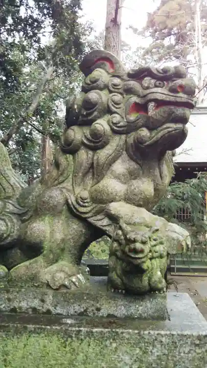 八幡春日神社の狛犬