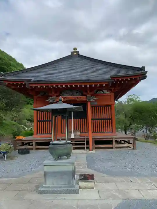 常楽寺の本殿・本堂