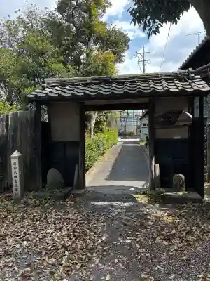 羽田八幡宮の{uncategorized: "未分類", other: "その他", undefined: "問題あり", building: "その他建物", grave: "お墓", sacred_gate: "鳥居", guardian: "狛犬", statue: "像", buddha: "仏像", history: "歴史", nature: "自然", garden: "庭園", animal: "動物", pagoda: "塔", temizu: "手水舎", mountain_gate: "山門・神門", sanctuary: "本殿・本堂", subordinate: "末社・摂社", art: "芸術", scenery: "景色", jizo: "地蔵", ema: "絵馬", goshuin: "御朱印", omikuji: "おみくじ", items: "授与品その他", amulet: "お守り", goshuincho: "御朱印帳", eats: "食事", festival: "お祭り", votive_dance: "神楽", shichigosan: "七五三参", wedding: "結婚式", experience: "体験その他", initially: "初詣", around: "周辺", anti_infection: "感染症対策"}