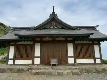 宗像大社沖津宮遥拝所の{uncategorized: "未分類", other: "その他", undefined: "問題あり", building: "その他建物", grave: "お墓", sacred_gate: "鳥居", guardian: "狛犬", statue: "像", buddha: "仏像", history: "歴史", nature: "自然", garden: "庭園", animal: "動物", pagoda: "塔", temizu: "手水舎", mountain_gate: "山門・神門", sanctuary: "本殿・本堂", subordinate: "末社・摂社", art: "芸術", scenery: "景色", jizo: "地蔵", ema: "絵馬", goshuin: "御朱印", omikuji: "おみくじ", items: "授与品その他", amulet: "お守り", goshuincho: "御朱印帳", eats: "食事", festival: "お祭り", votive_dance: "神楽", shichigosan: "七五三参", wedding: "結婚式", experience: "体験その他", initially: "初詣", around: "周辺", anti_infection: "感染症対策"}