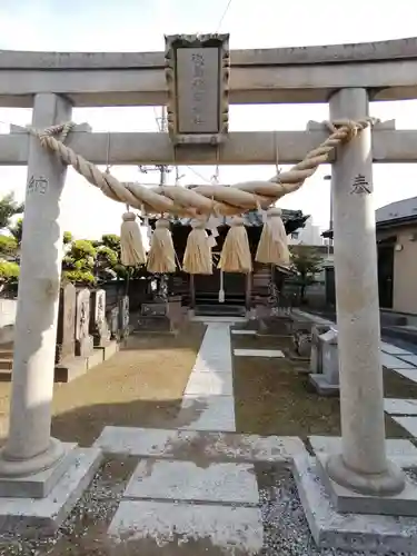 徳島稲荷神社の鳥居