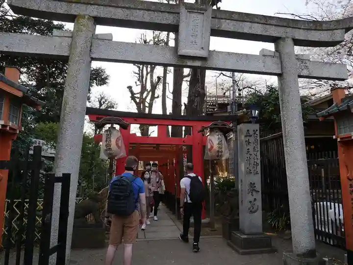 花園稲荷神社の鳥居