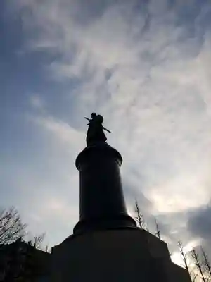 靖國神社の像