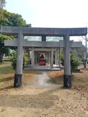 鹿児島神社の{uncategorized: "未分類", other: "その他", undefined: "問題あり", building: "その他建物", grave: "お墓", sacred_gate: "鳥居", guardian: "狛犬", statue: "像", buddha: "仏像", history: "歴史", nature: "自然", garden: "庭園", animal: "動物", pagoda: "塔", temizu: "手水舎", mountain_gate: "山門・神門", sanctuary: "本殿・本堂", subordinate: "末社・摂社", art: "芸術", scenery: "景色", jizo: "地蔵", ema: "絵馬", goshuin: "御朱印", omikuji: "おみくじ", items: "授与品その他", amulet: "お守り", goshuincho: "御朱印帳", eats: "食事", festival: "お祭り", votive_dance: "神楽", shichigosan: "七五三参", wedding: "結婚式", experience: "体験その他", initially: "初詣", around: "周辺", anti_infection: "感染症対策"}