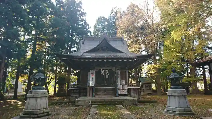 月山神社の本殿・本堂
